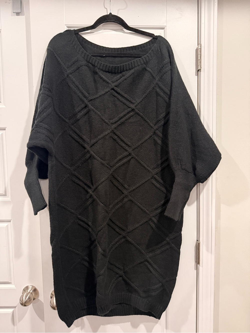 NWOT Black Diamond-Pattern Knit Women’s Sweater Dress